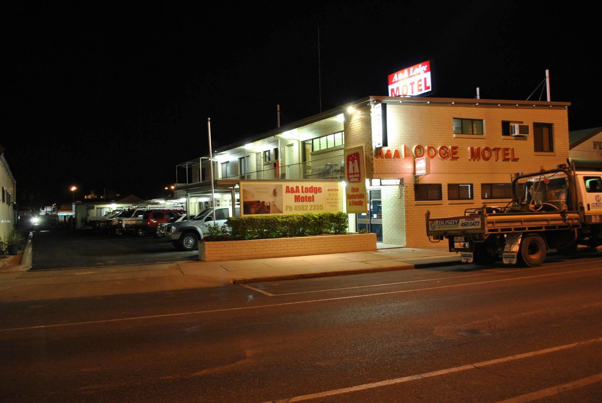 A&A Lodge Motel Emerald Extérieur photo